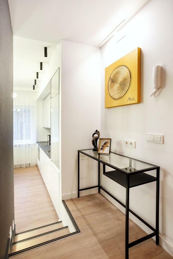 Luxury for everyone - Hills Park Lux Apartments 2 VNO Extérieur photo